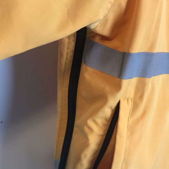 Running Room Jacket Small - Picture 6 of 7